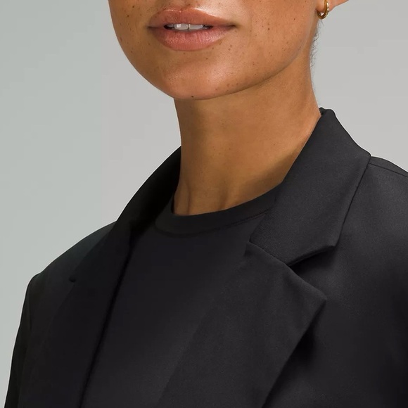 NWT Lululemon Relaxed-Fit Twill Blazer in Black - Picture 4 of 8